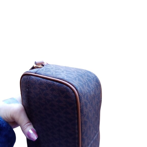 Michael Kors NEW $498 Jet Set Monogram Crossbody w/ 2 attachments - Picture 6 of 10